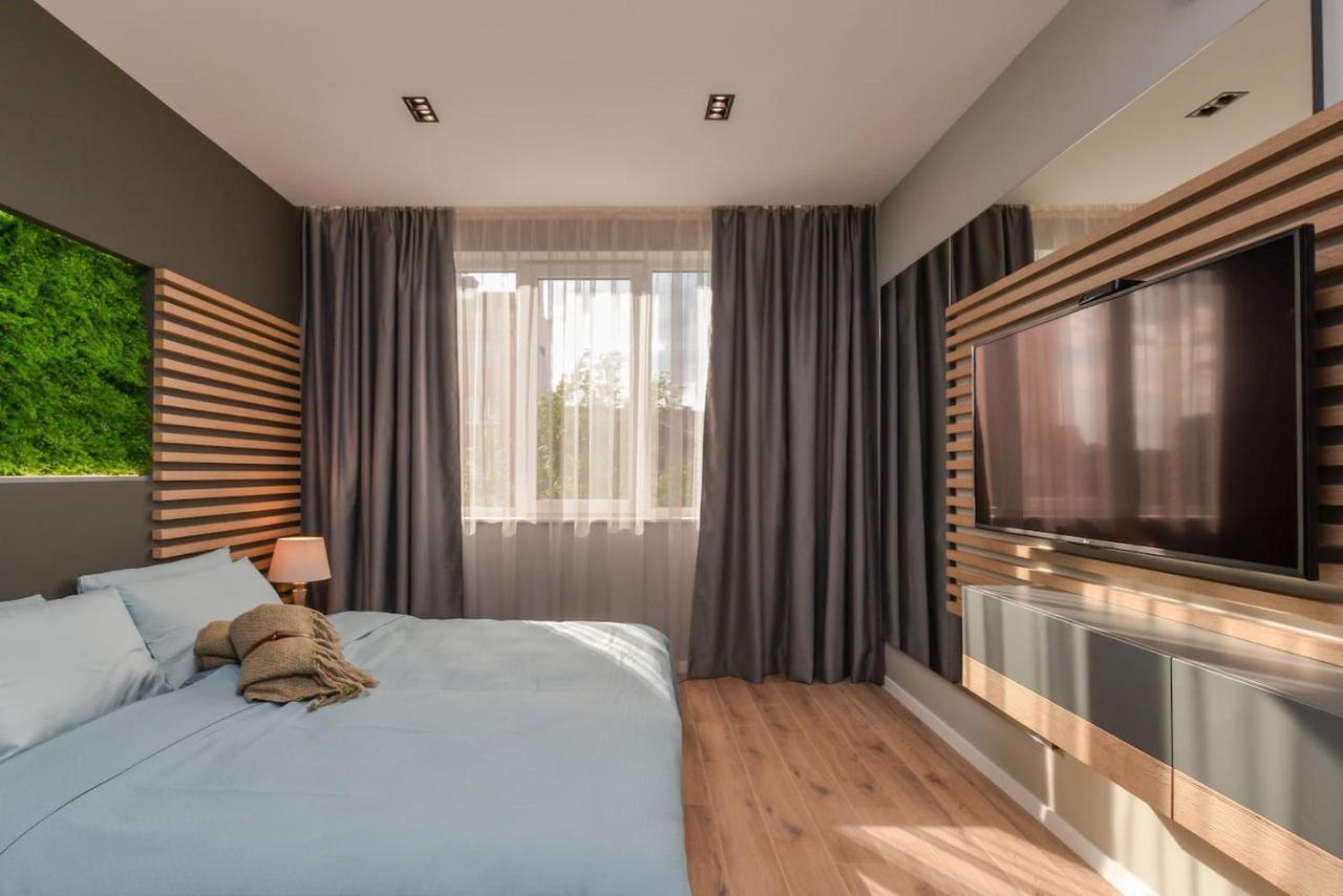Urban Eden - Lux & Style, 2-Bedroom, 2-Bathroom Sofia