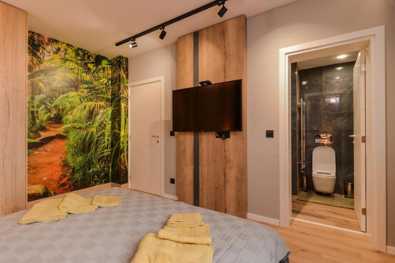 Urban Eden - Lux & Style, 2-Bedroom, 2-Bathroom