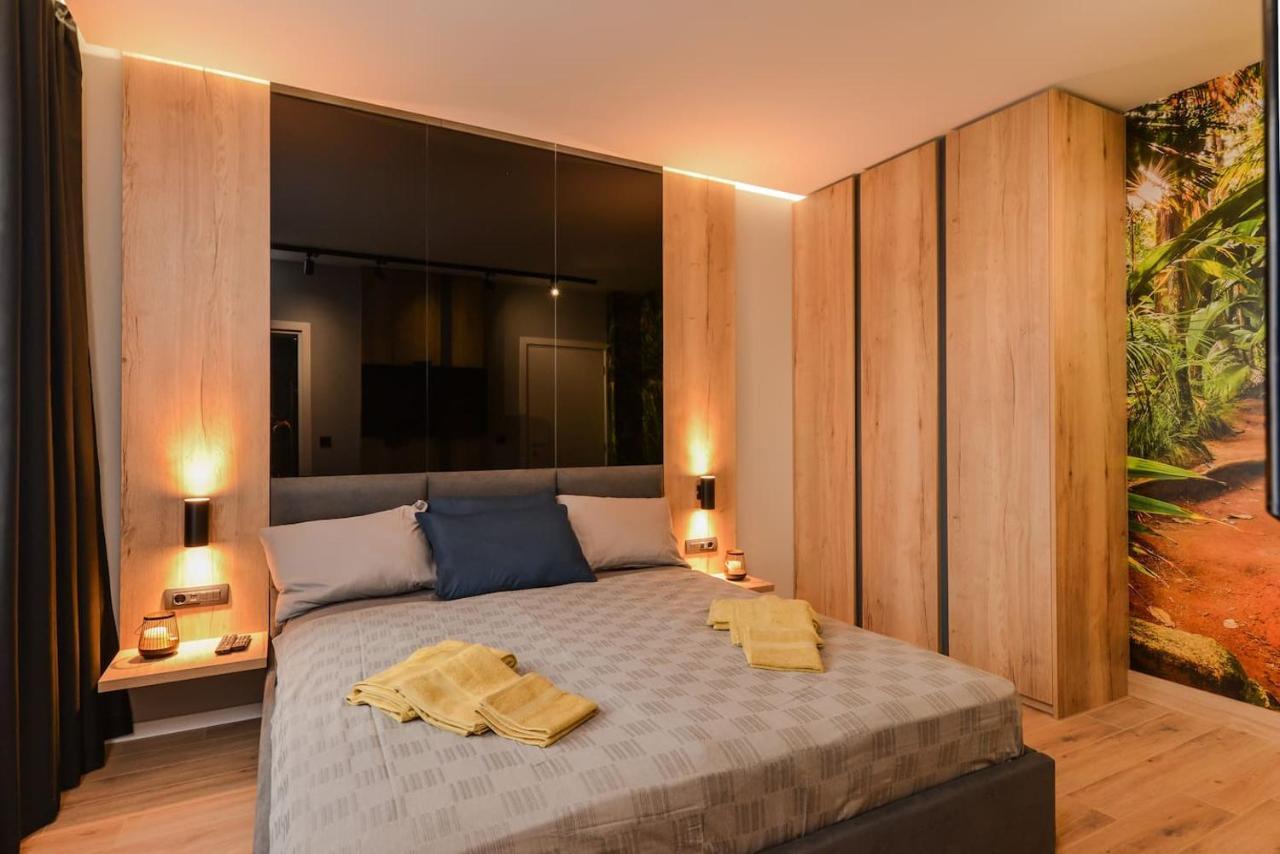 Urban Eden - Lux & Style, 2-Bedroom, 2-Bathroom Apartment